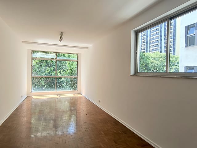 Apartamento com 221m² 3 quartos e 2 banheiros, à venda, no bairro Jardim Paulista em São Paulo