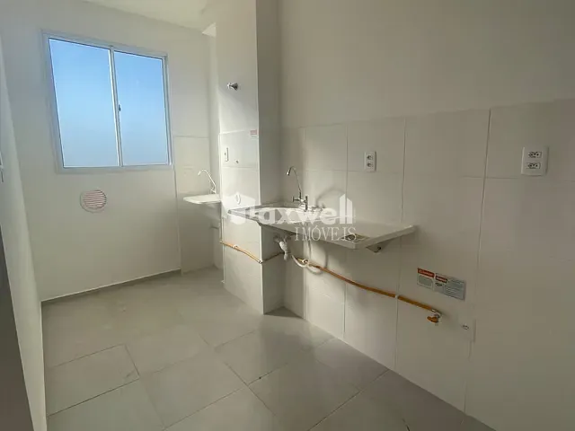 Apartamento 2 quartos e 1 banheiro, para alugar, no bairro Chácaras São Pedro em Aparecida de Goiânia