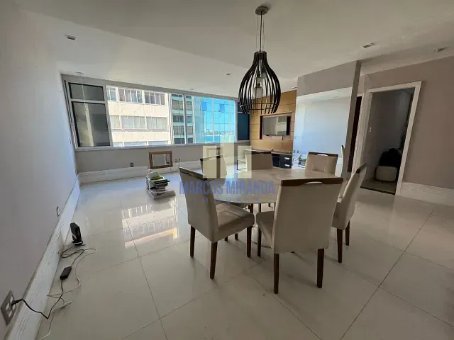 Apartamento 3 quartos e 2 banheiros, à venda, no bairro Copacabana em Rio de Janeiro
