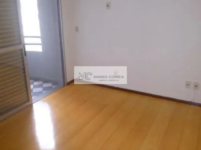 Apartamento 3 quartos e 3 banheiros, à venda, no bairro Centro em Londrina