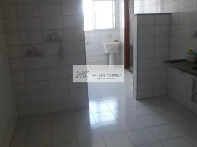 Apartamento 3 quartos e 3 banheiros, à venda, no bairro Centro em Londrina