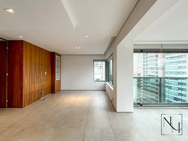 Apartamento com 193m² 3 quartos e 5 banheiros, à venda, no bairro Campo Belo em São Paulo