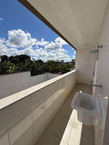 Apartamento 2 quartos e 1 banheiro, para alugar, no bairro Liberdade em Santa Luzia