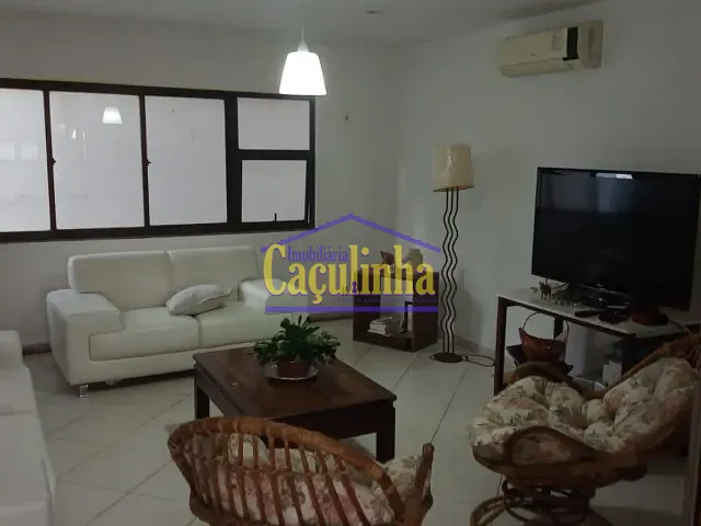 Apartamento com 100m², para alugar, no bairro Centro em Barra do Piraí