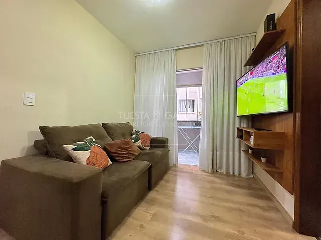 Apartamento com 63m² 3 quartos e 1 banheiro, à venda, no bairro Capão Raso em Curitiba