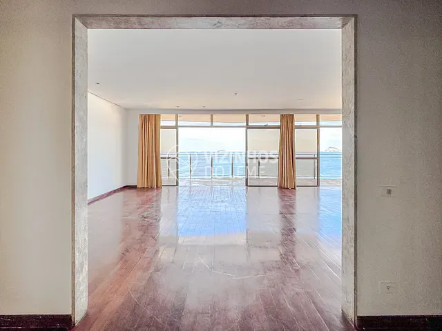 Apartamento 3 quartos e 5 banheiros, à venda, no bairro Leme em Rio de Janeiro