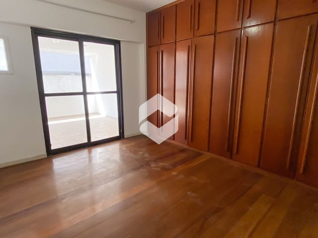 Apartamento com 200m² 4 quartos e 3 banheiros, à venda ou para alugar, no bairro Recreio dos Bandeirantes em Rio de Janeiro