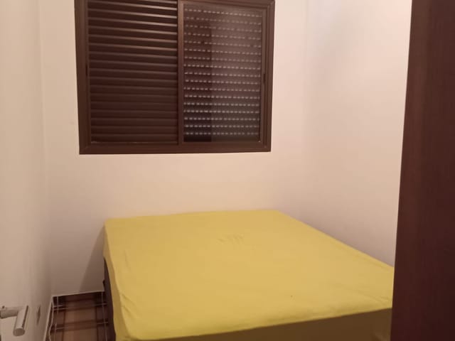 Apartamento com 70m² 2 quartos e 1 banheiro, para alugar, no bairro Jardim Enseada em Guarujá