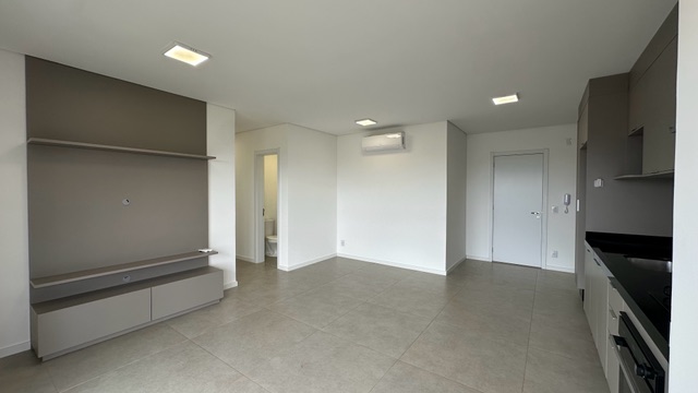 Apartamento com 182m² 3 quartos e 3 banheiros, à venda ou para alugar, no bairro Gleba Fazenda Palhano em Londrina