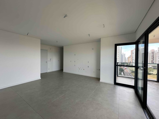 Apartamento com 182m² 3 quartos e 3 banheiros, à venda, no bairro Gleba Fazenda Palhano em Londrina