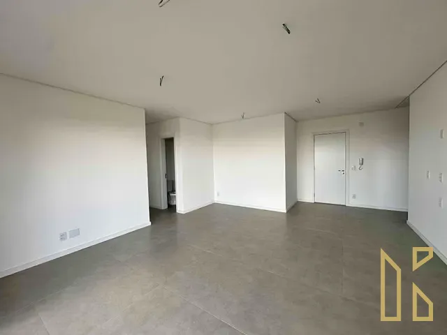 Apartamento com 182m² 3 quartos e 3 banheiros, à venda, no bairro Gleba Fazenda Palhano em Londrina