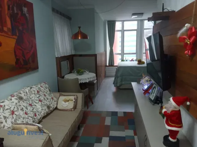 Apartamento 1 quarto e 1 banheiro, para alugar, no bairro Centro em Florianópolis
