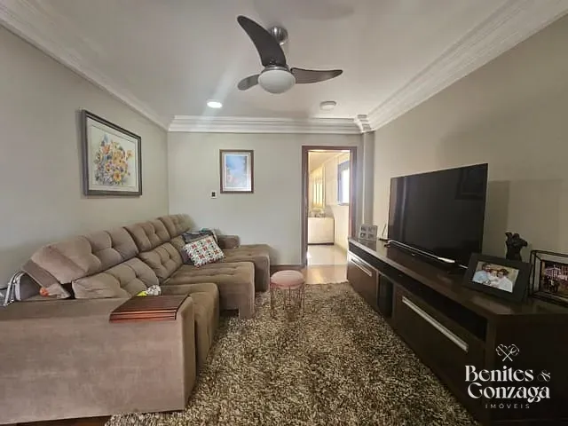 Apartamento com 400m² 5 quartos e 5 banheiros, à venda, no bairro Zona 07 em Maringá