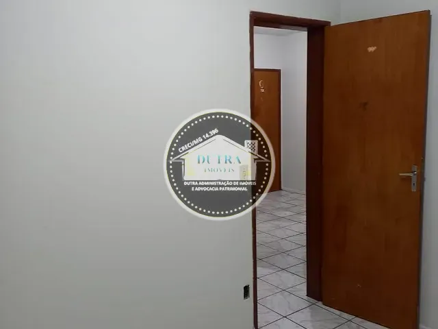 Apartamento 2 quartos e 1 banheiro, para alugar, no bairro Nova Benfica em Juiz de Fora