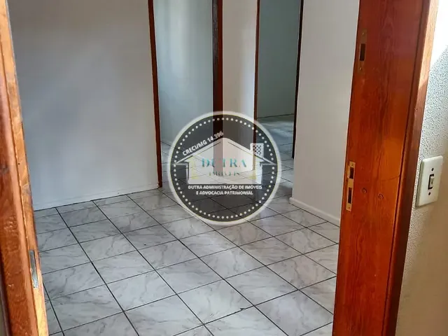 Apartamento 2 quartos e 1 banheiro, para alugar, no bairro Nova Benfica em Juiz de Fora