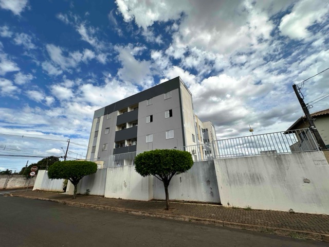 Foto do Apartamento - Residencial Paul Harris - Apartamento à venda, Jardim Roveri, Londrina, PR | Luciana Kauam Imóveis