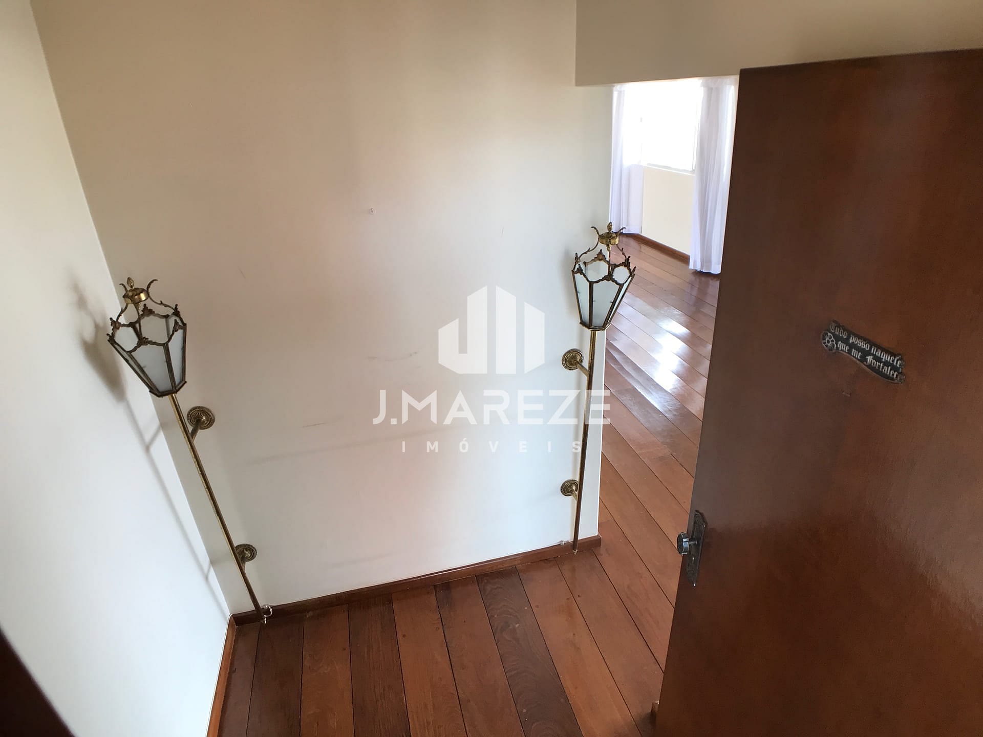 Apartamento à venda com 3 quartos, 224m² - Foto 3