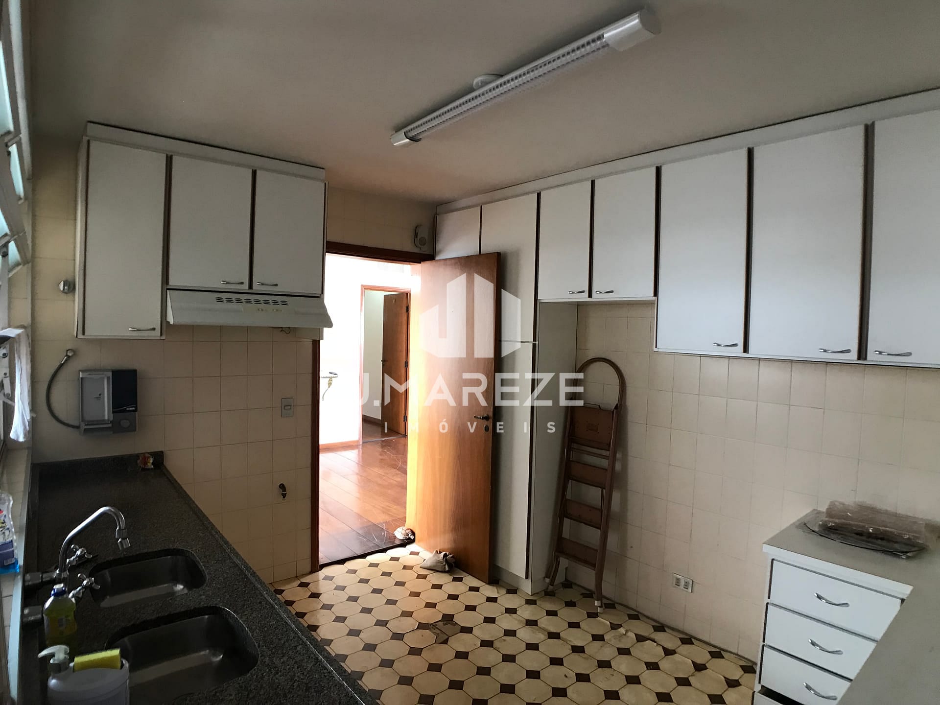 Apartamento à venda com 3 quartos, 224m² - Foto 24