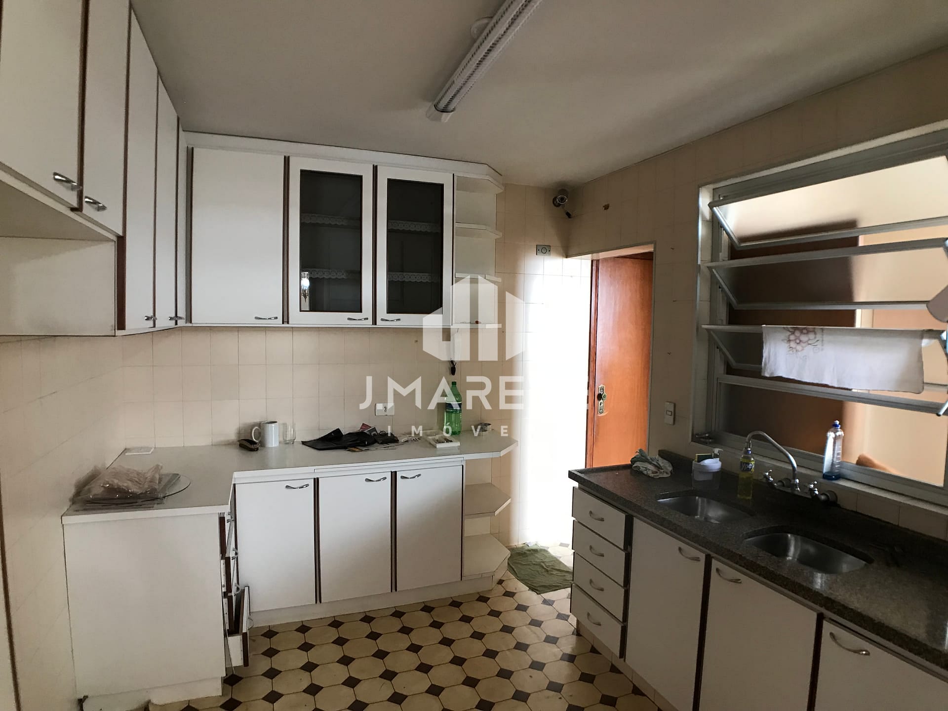 Apartamento à venda com 3 quartos, 224m² - Foto 23