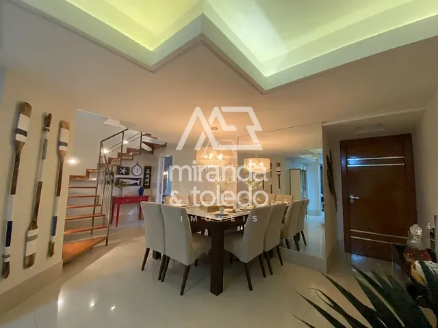 Apartamento com 211m² 3 quartos e 3 banheiros, à venda, no bairro Centro em Guarapari