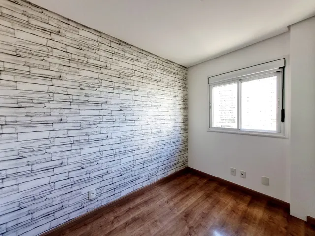 Apartamento com 10m² 3 quartos e 2 banheiros, para alugar, no bairro Santa Rosa em Londrina