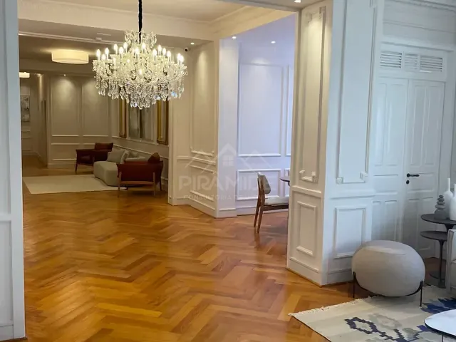 Apartamento com 139m² 4 quartos e 1 banheiro, à venda, no bairro Centro em Poços de Caldas