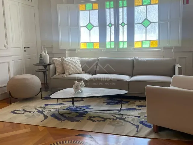 Apartamento com 139m² 4 quartos e 1 banheiro, à venda, no bairro Centro em Poços de Caldas