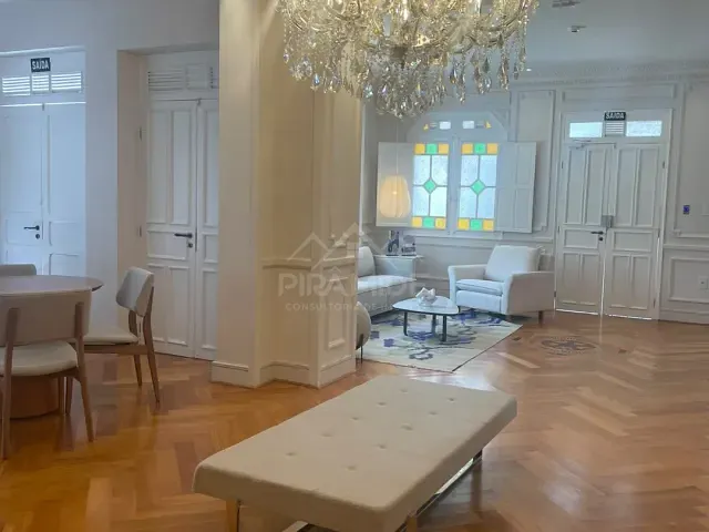 Apartamento com 139m² 4 quartos e 1 banheiro, à venda, no bairro Centro em Poços de Caldas