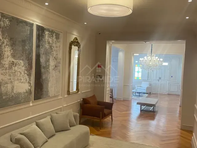 Apartamento com 139m² 4 quartos e 1 banheiro, à venda, no bairro Centro em Poços de Caldas