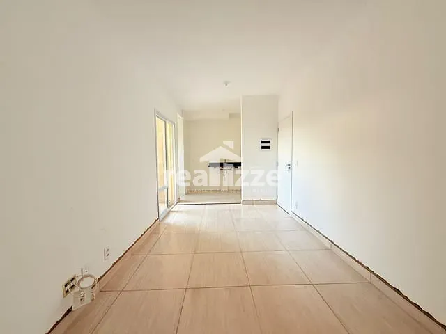 Apartamento à venda, no bairro Pires em Itapira