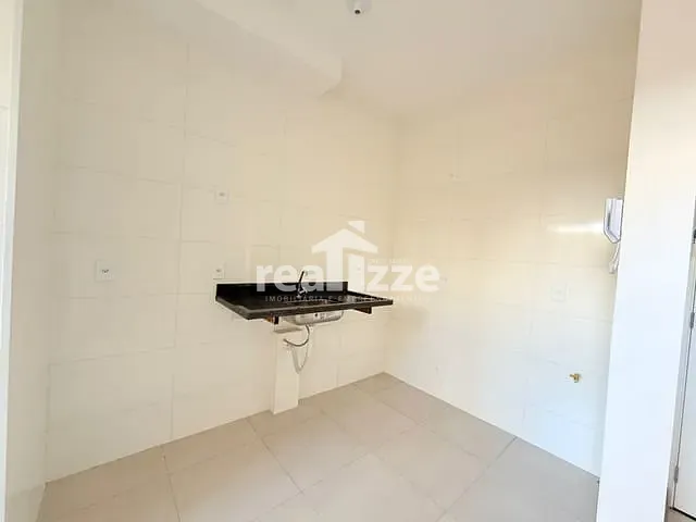 Apartamento à venda, no bairro Pires em Itapira