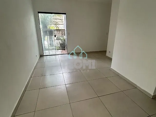 Apartamento 2 quartos e 1 banheiro, à venda, no bairro Parque dos Bandeirantes em Taubaté