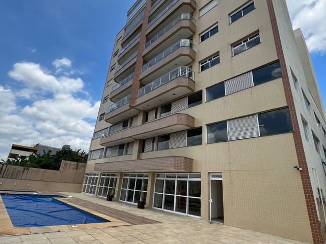 Apartamento com 121m², à venda, no bairro Centro em Cambuí