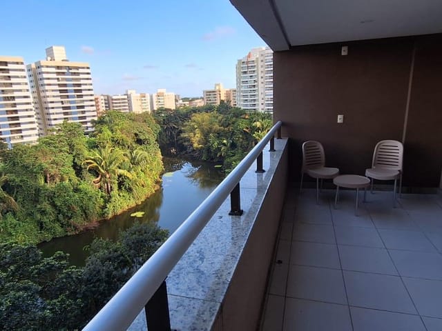 Foto do Apartamento - 🔑 ALUGO AP PRONTO PARA MORAR EM ALPHAVILLE: MOBILIADO, 24H SEGURANÇA, E METRÔ PRÓXIMO 🌿🏙️ E SHOPPING PARALELA AO LADO! SALVADOR/BA | Santa Rosas Imóveis
