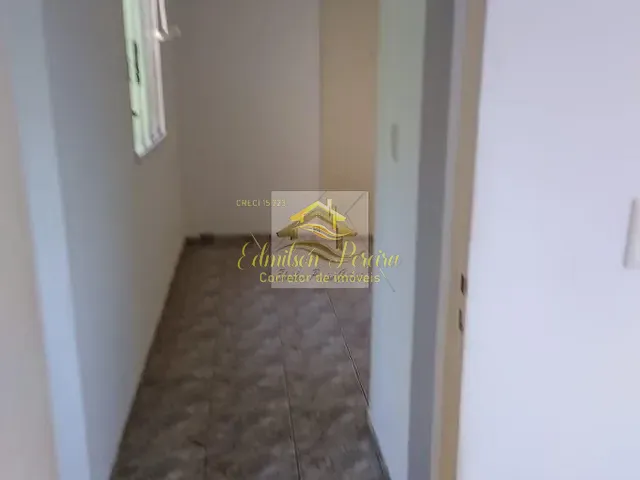 Apartamento com 46m² 2 quartos e 1 banheiro, à venda, no bairro Industrial em Londrina