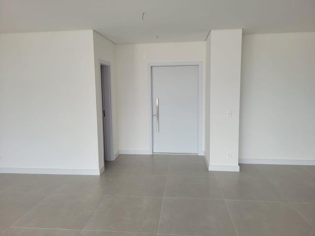 Apartamento com 271m² 3 quartos e 3 banheiros, à venda, no bairro Gleba Palhano em Londrina