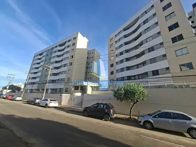 Apartamento 2 quartos e 2 banheiros, para alugar, no bairro Candeias em Vitória da Conquista