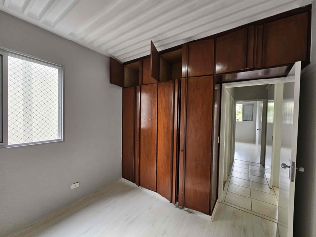 Apartamento com 99m² 3 quartos e 1 banheiro, à venda, no bairro Centro em Londrina