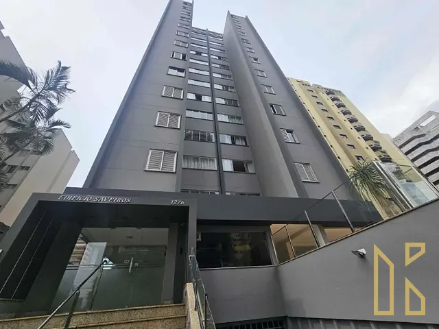 Apartamento com 99m² 3 quartos e 1 banheiro, à venda, no bairro Centro em Londrina