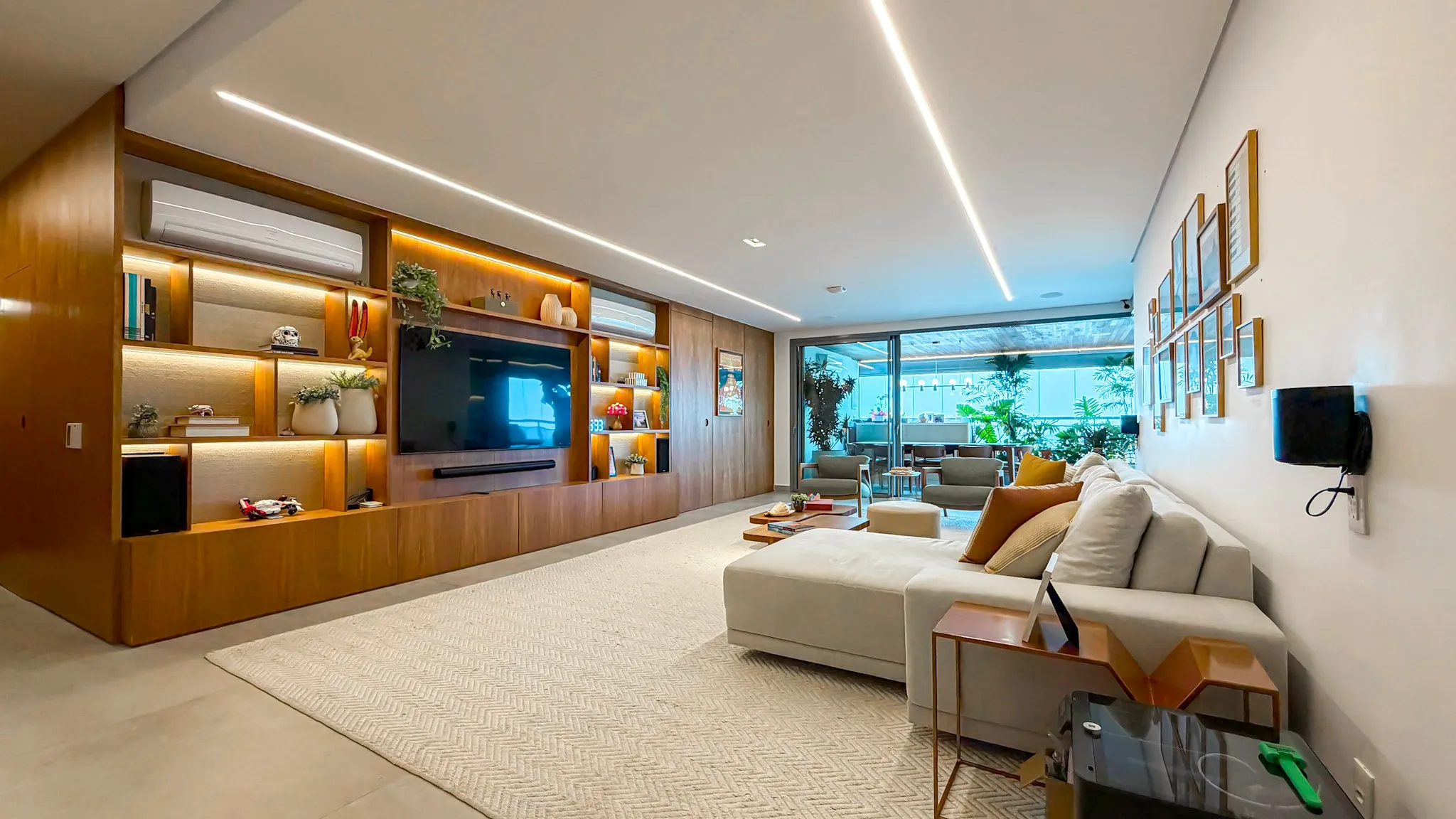 Apartamento no Brooklin – 207m², Vista Livre Determinada