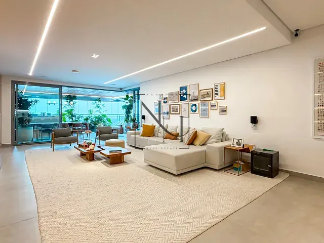 Apartamento com 207m² 3 quartos e 5 banheiros, à venda, no bairro Jardim das Acácias em São Paulo