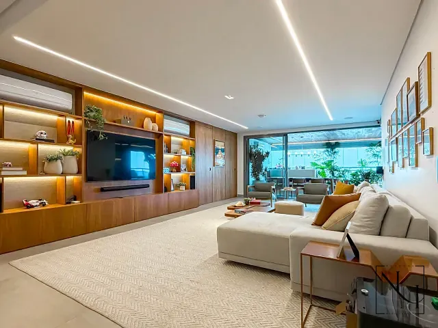 Apartamento com 207m² 3 quartos e 5 banheiros, à venda, no bairro Jardim das Acácias em São Paulo