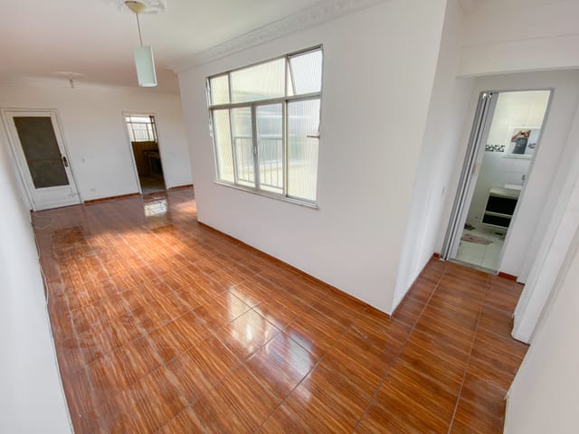 Foto do Apartamento - Apartamento para locação bem amplo, com dependência completa, 2 quartos e 70 m² - Por R$ 1.000,00 Penha Circular, Rio de Janeiro, RJ | Nova Viriato Imobiliária