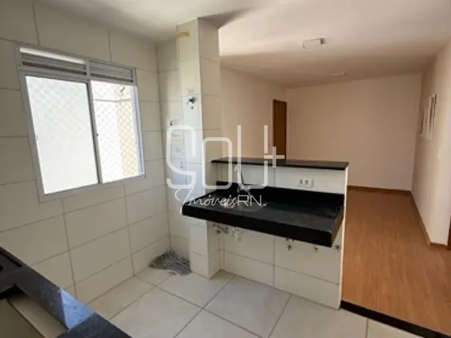 Apartamento 2 quartos e 1 banheiro, à venda, no bairro Pajuçara em Natal
