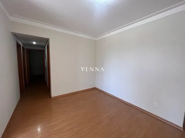 Apartamento com 184m² 3 quartos e 3 banheiros, à venda, no bairro Gleba Fazenda Palhano em Londrina