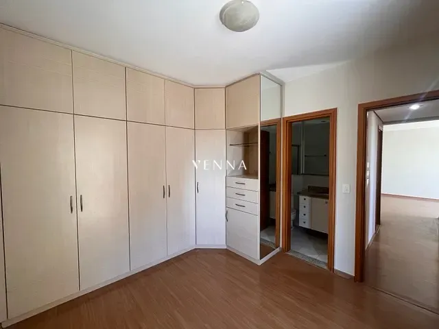 Apartamento com 184m² 3 quartos e 3 banheiros, à venda, no bairro Gleba Fazenda Palhano em Londrina