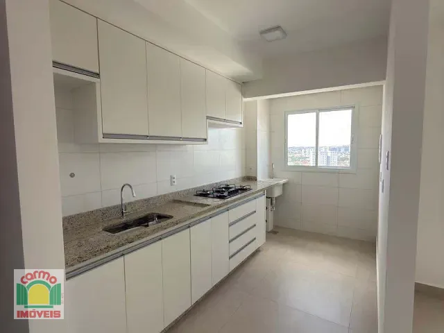 Apartamento 2 quartos e 2 banheiros, para alugar, no bairro Maracanã em Anápolis