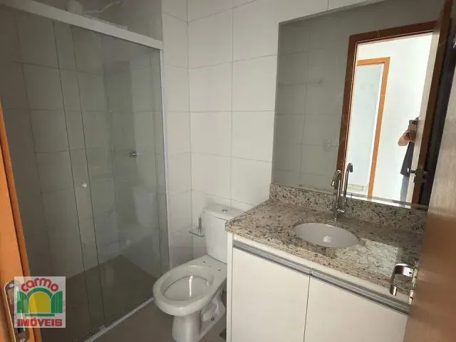 Apartamento 2 quartos e 2 banheiros, para alugar, no bairro Maracanã em Anápolis