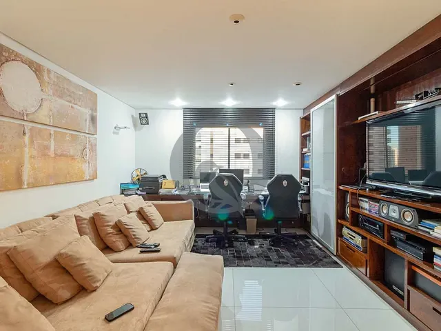 Apartamento com 320m² 4 quartos e 3 banheiros, à venda, no bairro Tatuapé em São Paulo