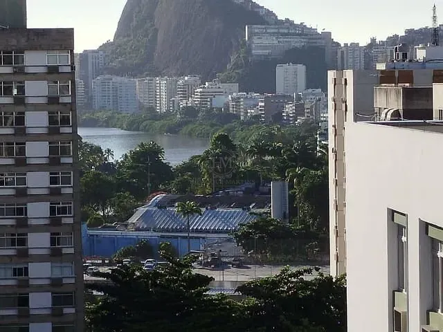 Apartamento com 84m² 3 quartos e 2 banheiros, à venda, no bairro Leblon em Rio de Janeiro